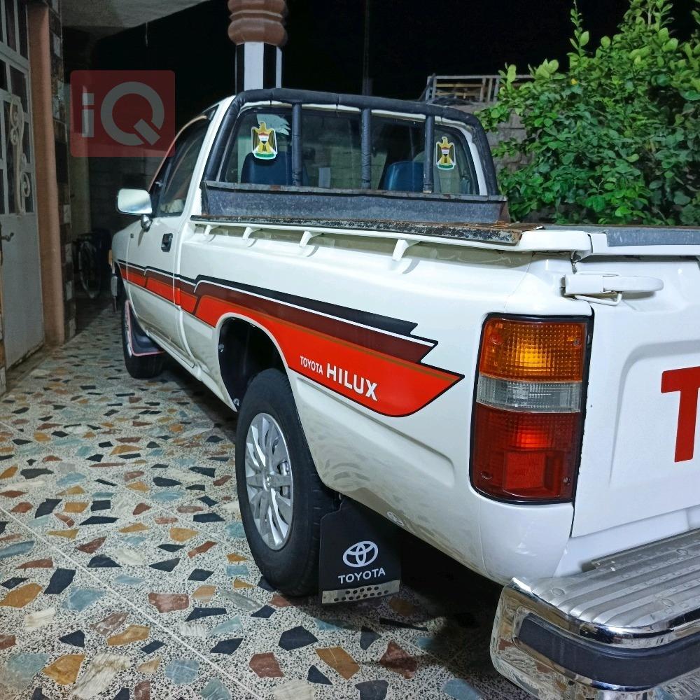 تويوتا هايلوكس